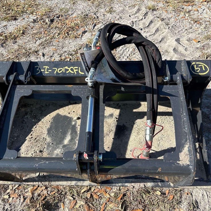 2025 Wolverine MSG-11-44W 44in Stump Grapple Mini Skid Steer Attachment