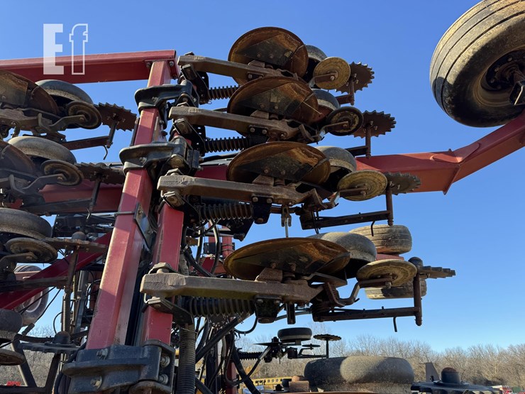 case-ih-2400-image-24