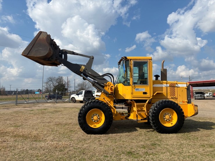 2004-volvo-l50d-image-2