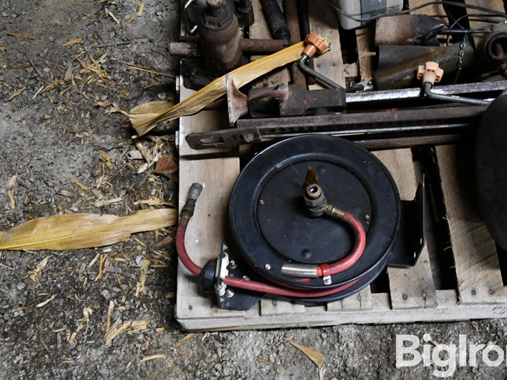 pallet-of-farm-support-image-12