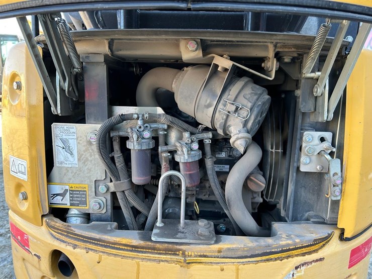 2017-deere-17g-image-15