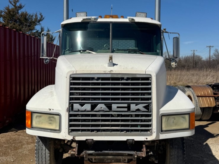 1998-mack-ch613-image-2