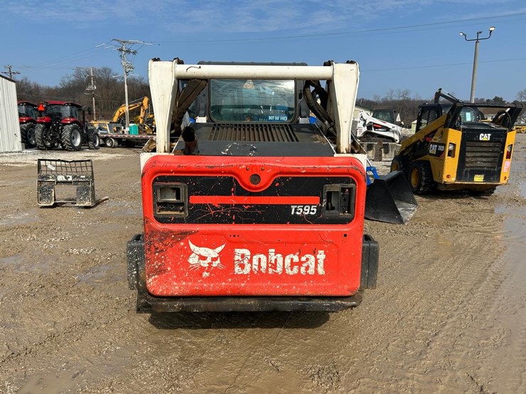 2019-bobcat-t595-image-3