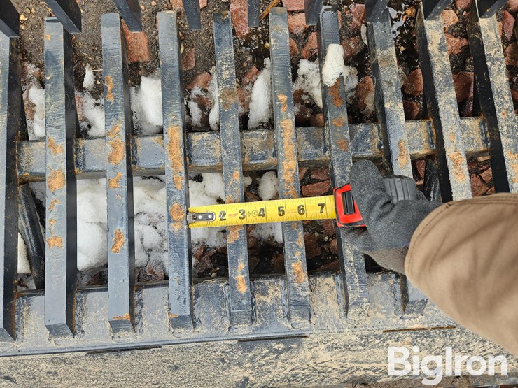 2024-land-honor-rp-12-72w-hydraulic-rock-bucket-skid-steer-attachment-image-11