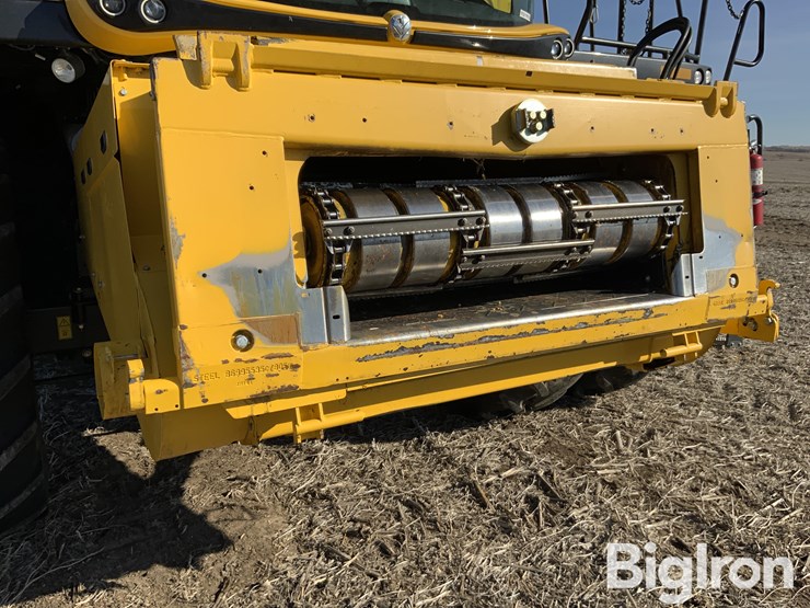 2015-new-holland-cr8.90-image-12