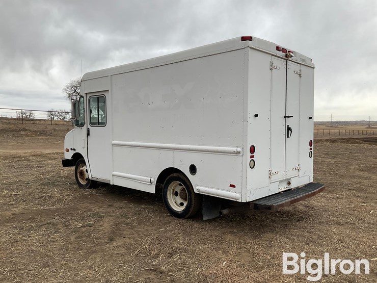 2004-workhorse-p42-image-7