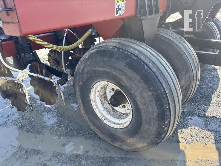 unverferth-zone-till-cart-image-7