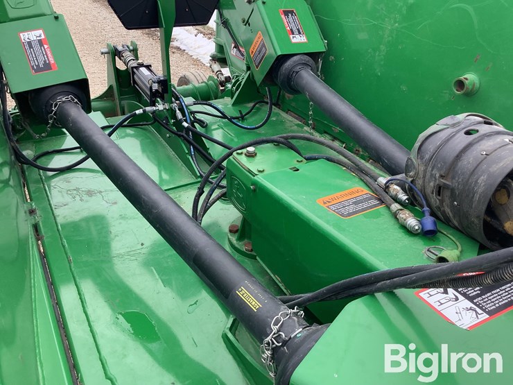 2020-john-deere-e12-image-19