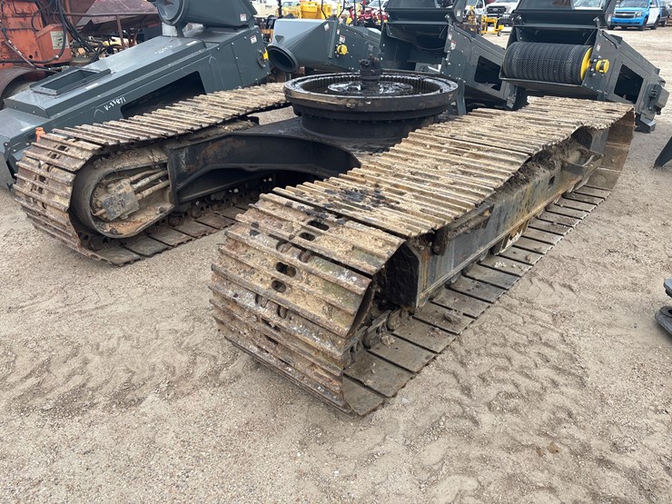 #3579-•-volvo-ec130d-excavator-bottom-image-1