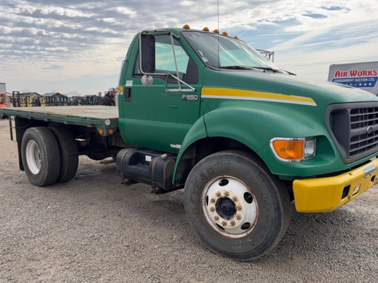 2000-ford-f650-image-1