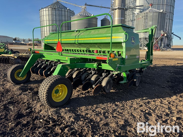 2022-john-deere-1590-image-5