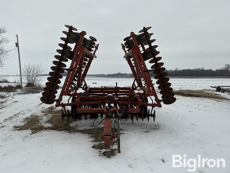 case-ih-3950-image-2