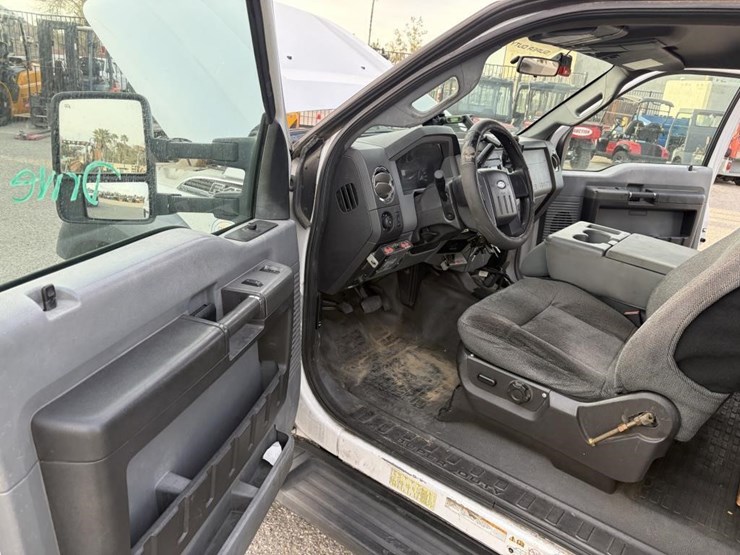 2012-ford-f450-xlt-image-13