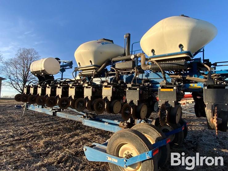 2013-kinze-3660-image-12