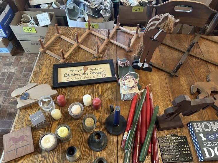 misc.-home-decor-&-diplays-image-3