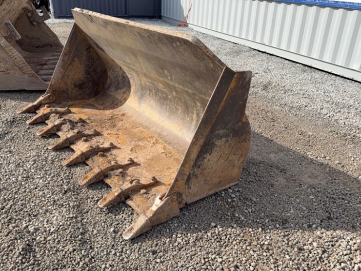 caterpillar-939c-image-2