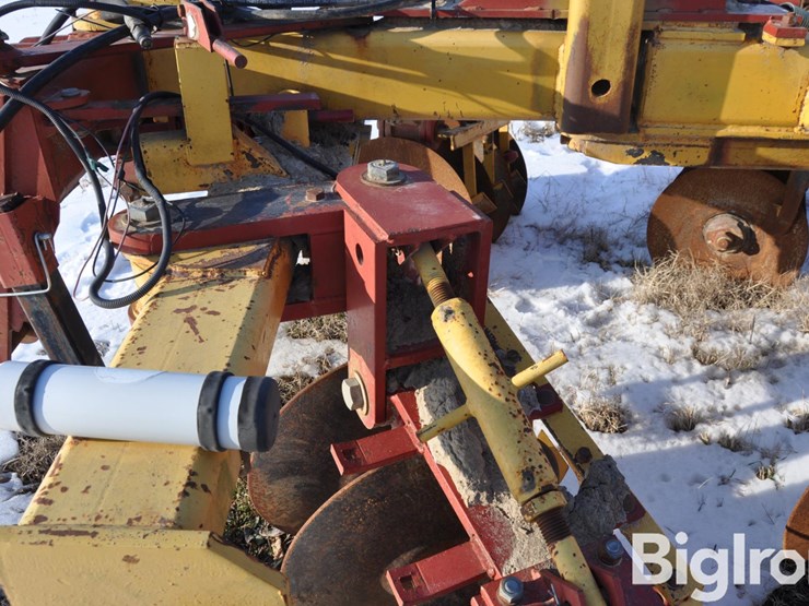 sunflower-9210-3-pt-levee-plow-w/-seeder-&-packer-image-12