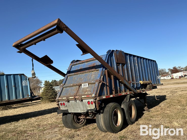 1967-strick-trailer-image-5