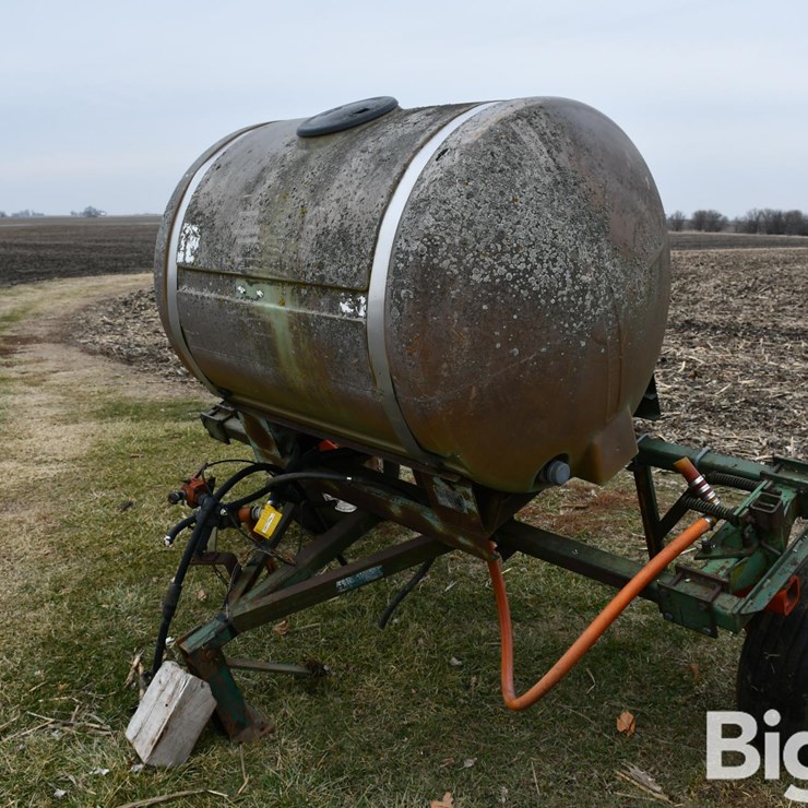 500-Gallon Portable Poly Tank