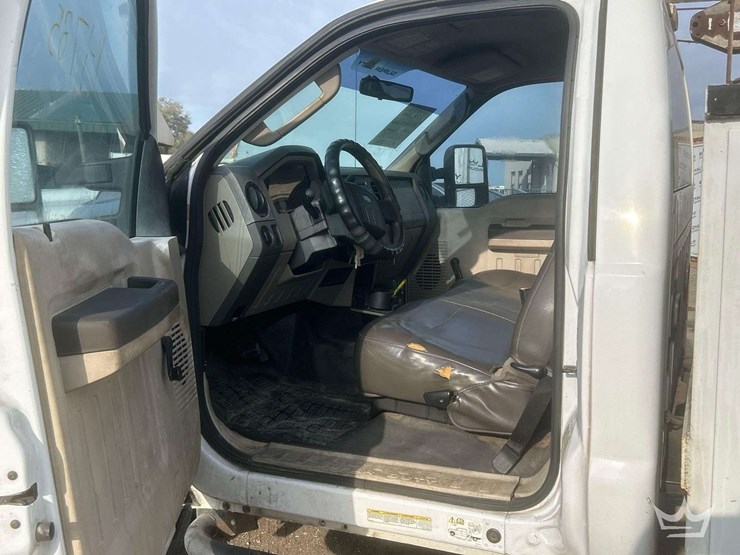 2009-ford-f450-image-29