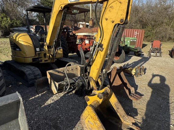 caterpillar-304c-cr-image-4