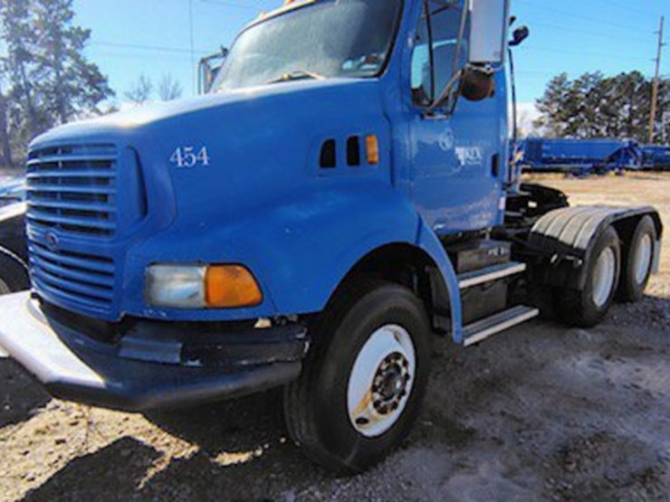 1998-ford-9500-image-1