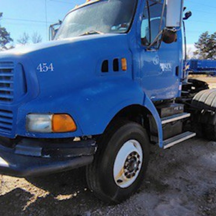 1998 FORD 9500