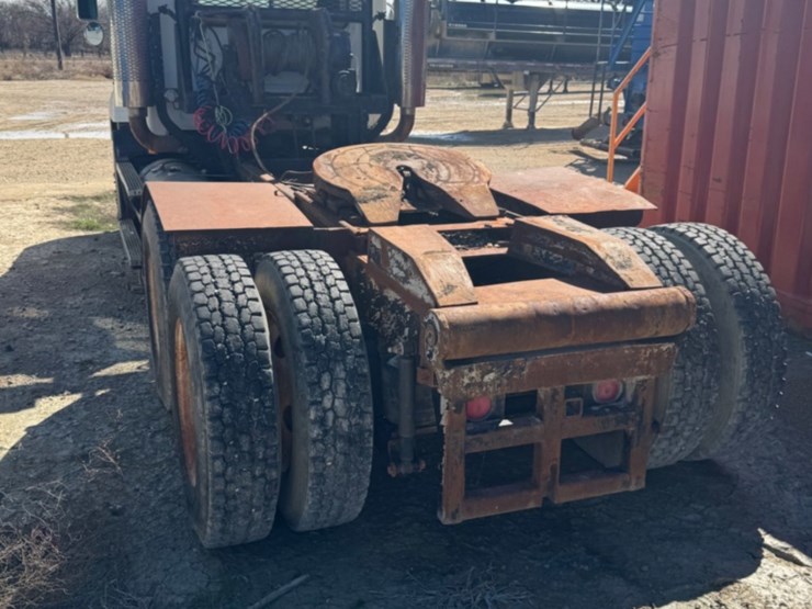 1998-mack-ch613-image-4