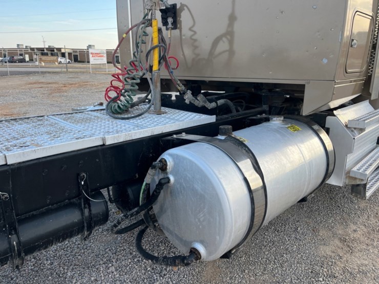 2013-western-star-4900-image-15