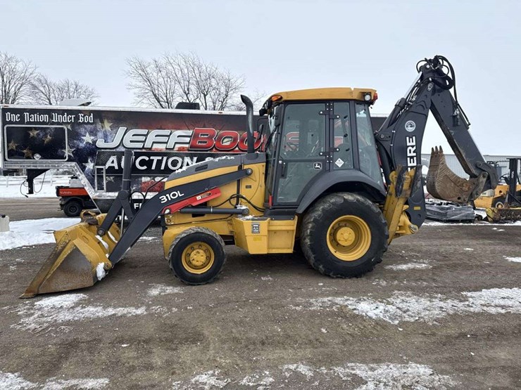 2020-john-deere-2020-image-2