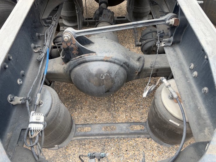 #227-•-2020-mack-anthem-image-9