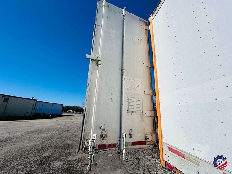 2001-utility-53-ft-image-53