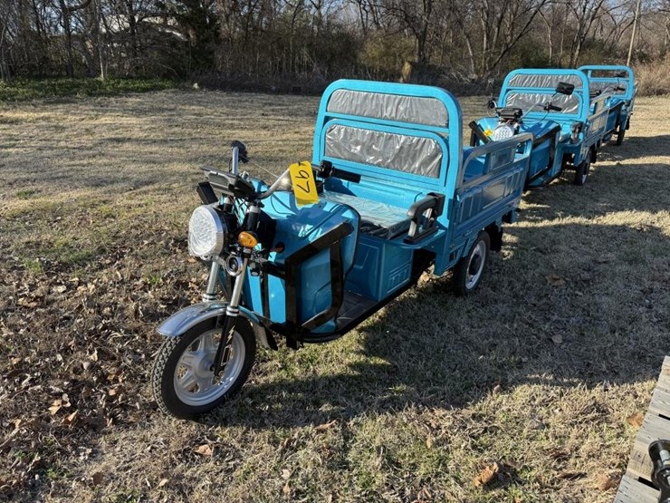 iranch-iret13-3-wheel-dump-cart-2025-image-1