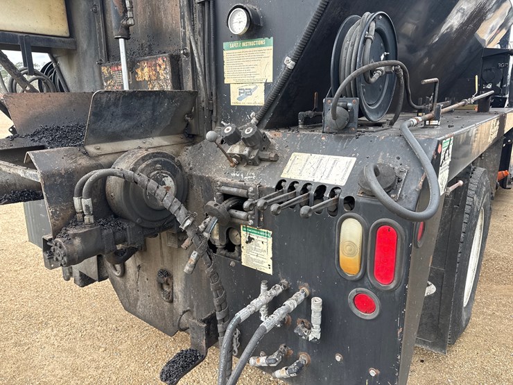 2016-ford-f750-xl-image-26