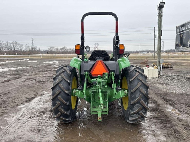 john-deere-5045e-image-4