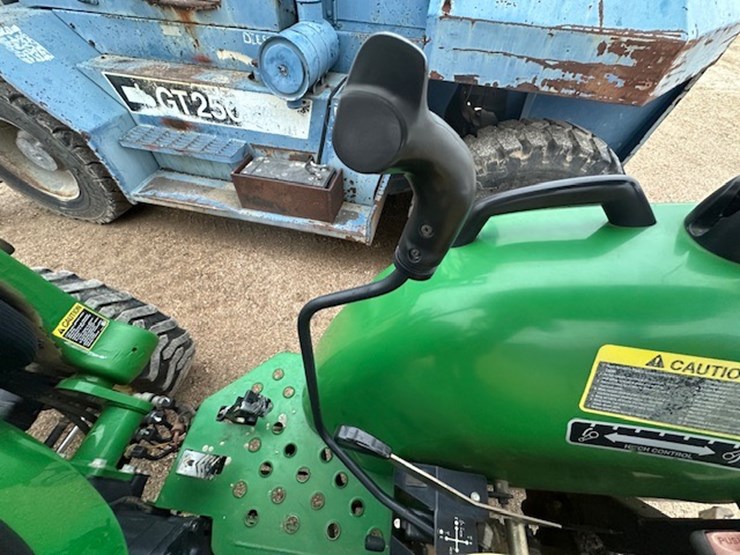 john-deere-4105-image-46