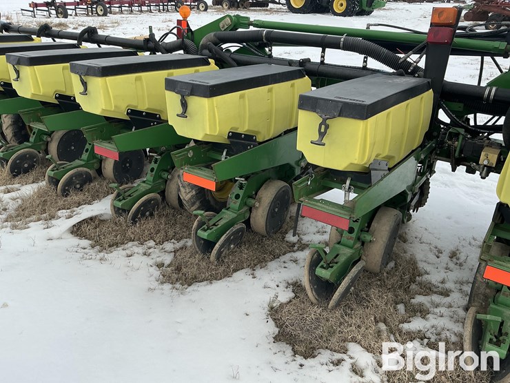 john-deere-planter-16r30”-image-20