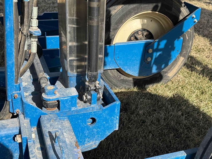 2012-kinze-3600-image-6