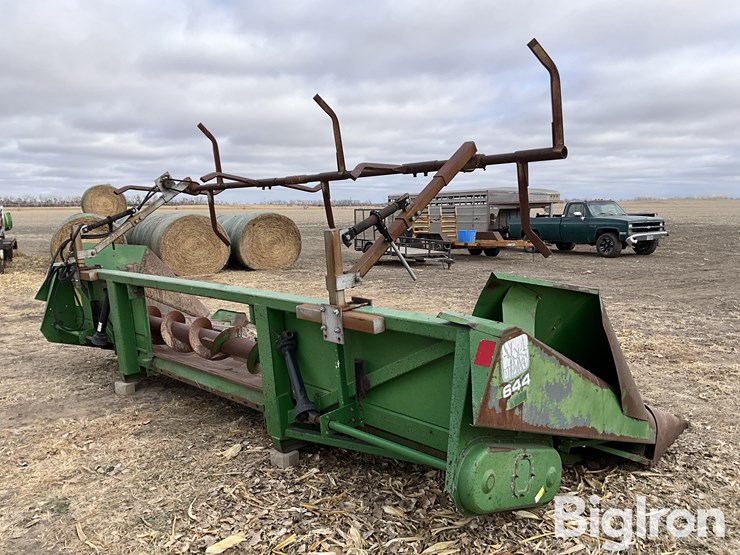 john-deere-644-image-5