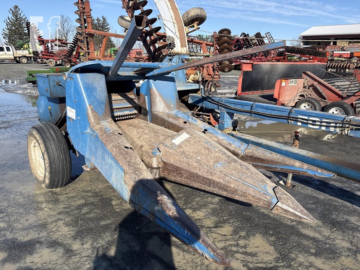 1981-ford-670-image-4