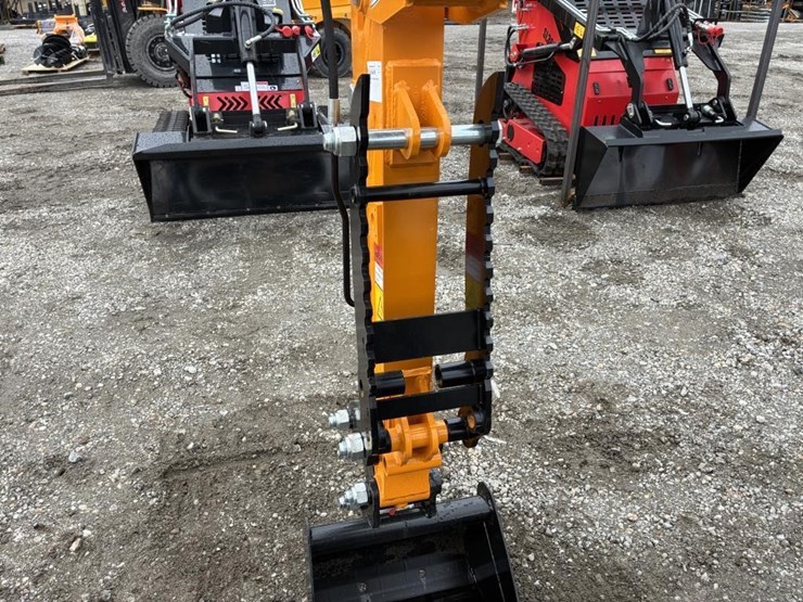 2026-vicsec-v13-hydraulic-excavator-image-10