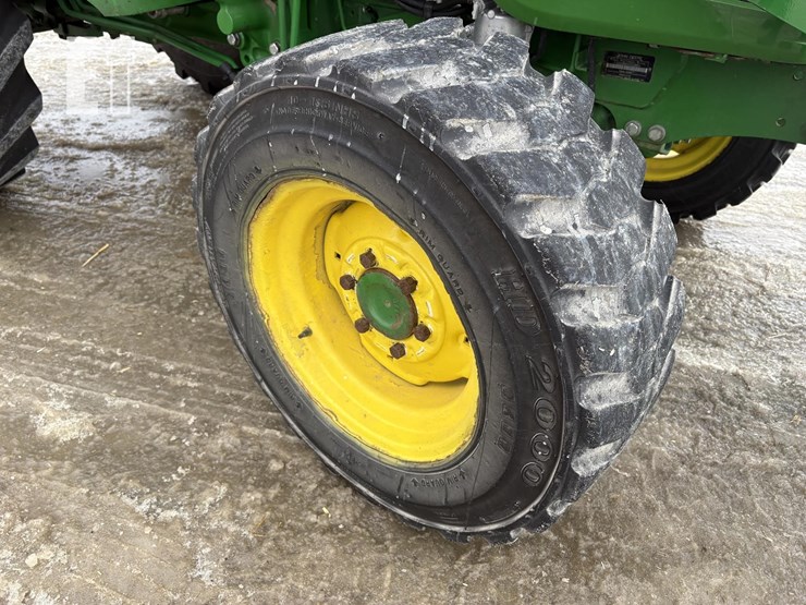 2017-john-deere-4044m-image-7