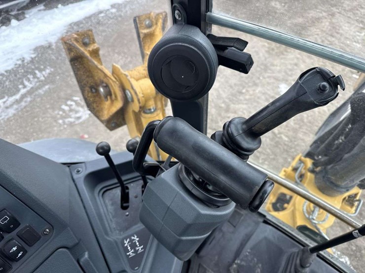 2020-john-deere-2020-image-30