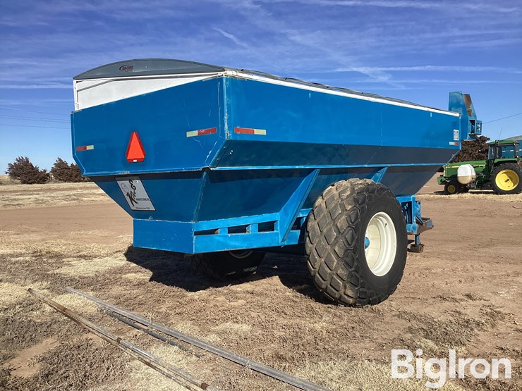 1982-kinze-800-image-5