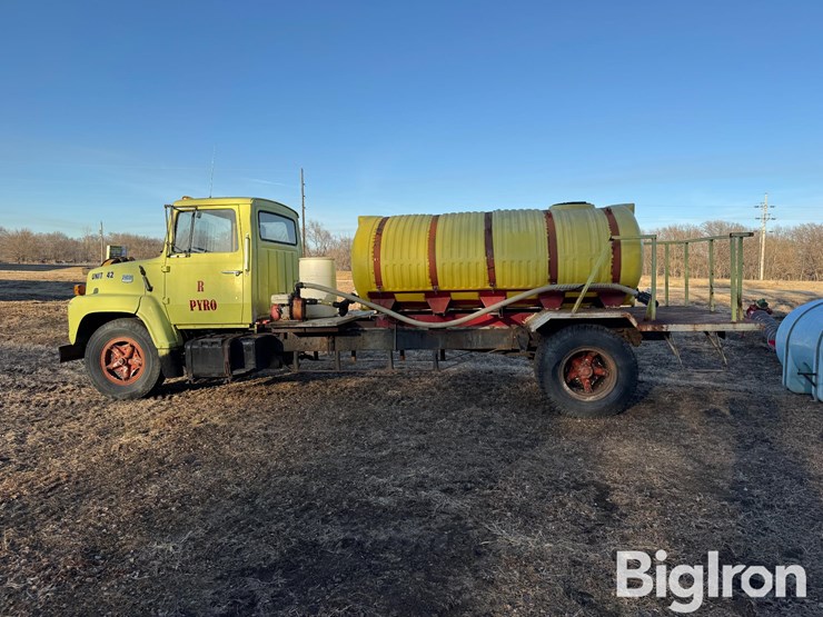 1973-ford-ln600-s/a-tanker-truck-image-8