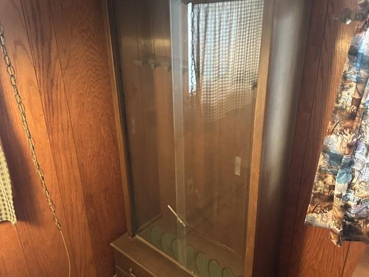 glass-gun-cabinet-image-10