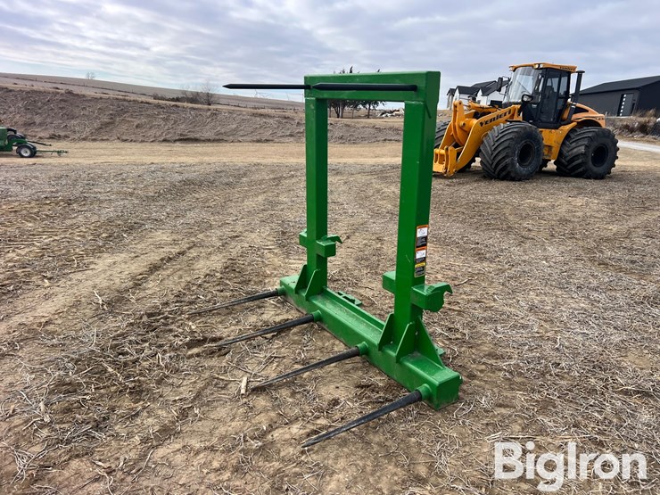 2012-frontier-large-square-bale-spear-image-1