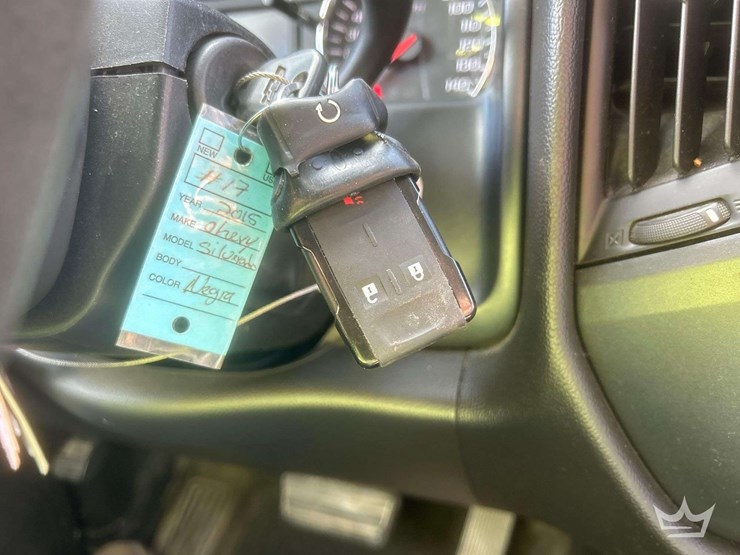 2015-chevrolet-silverado-1500-image-19