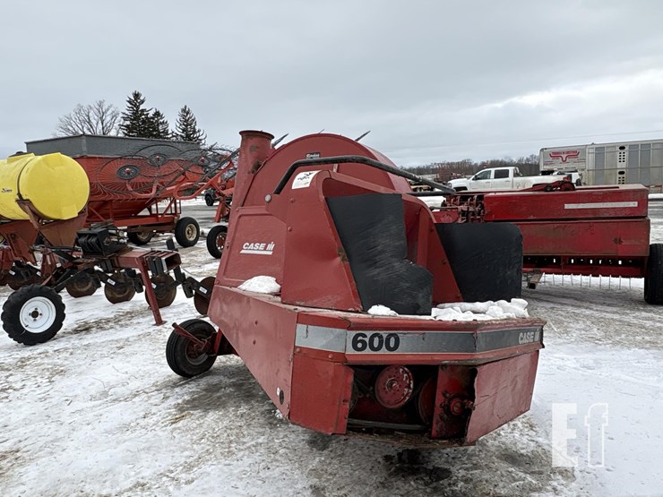 case-ih-600-image-3