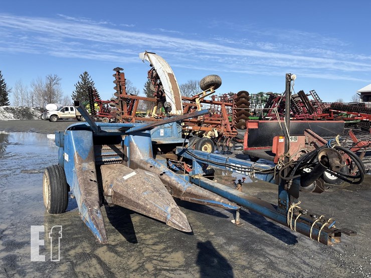 1981-ford-670-image-1